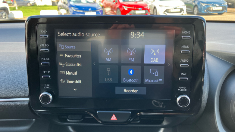 Toyota Yaris 1.5 Hybrid Design 5dr CVT Hybrid Hatchback